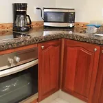 Playa Paradise Getaway. Cozy 2Br Condo In The Heart Of Playa