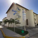 Playa Paradise Getaway. Cozy 2Br Condo In The Heart Of Playa