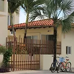 Playa Paradise Getaway. Cozy 2Br Condo In The Heart Of Playa