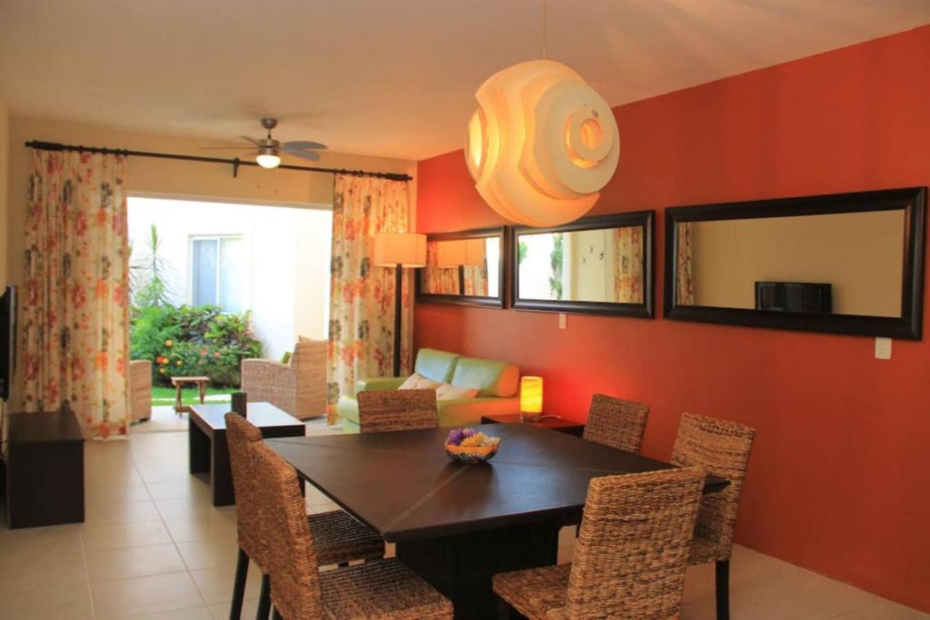 Apartamento Playa Paradise Getaway. Cozy 2br In The Heart Of Playa Playa del Carmen