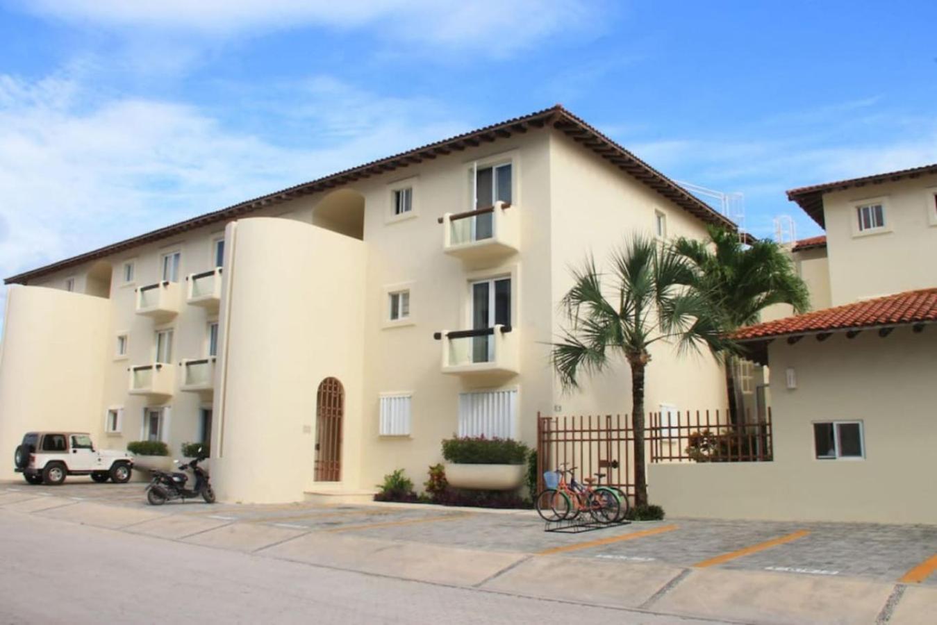 Playa Paradise Getaway. Cozy 2br In The Heart Of Playa Playa del Carmen