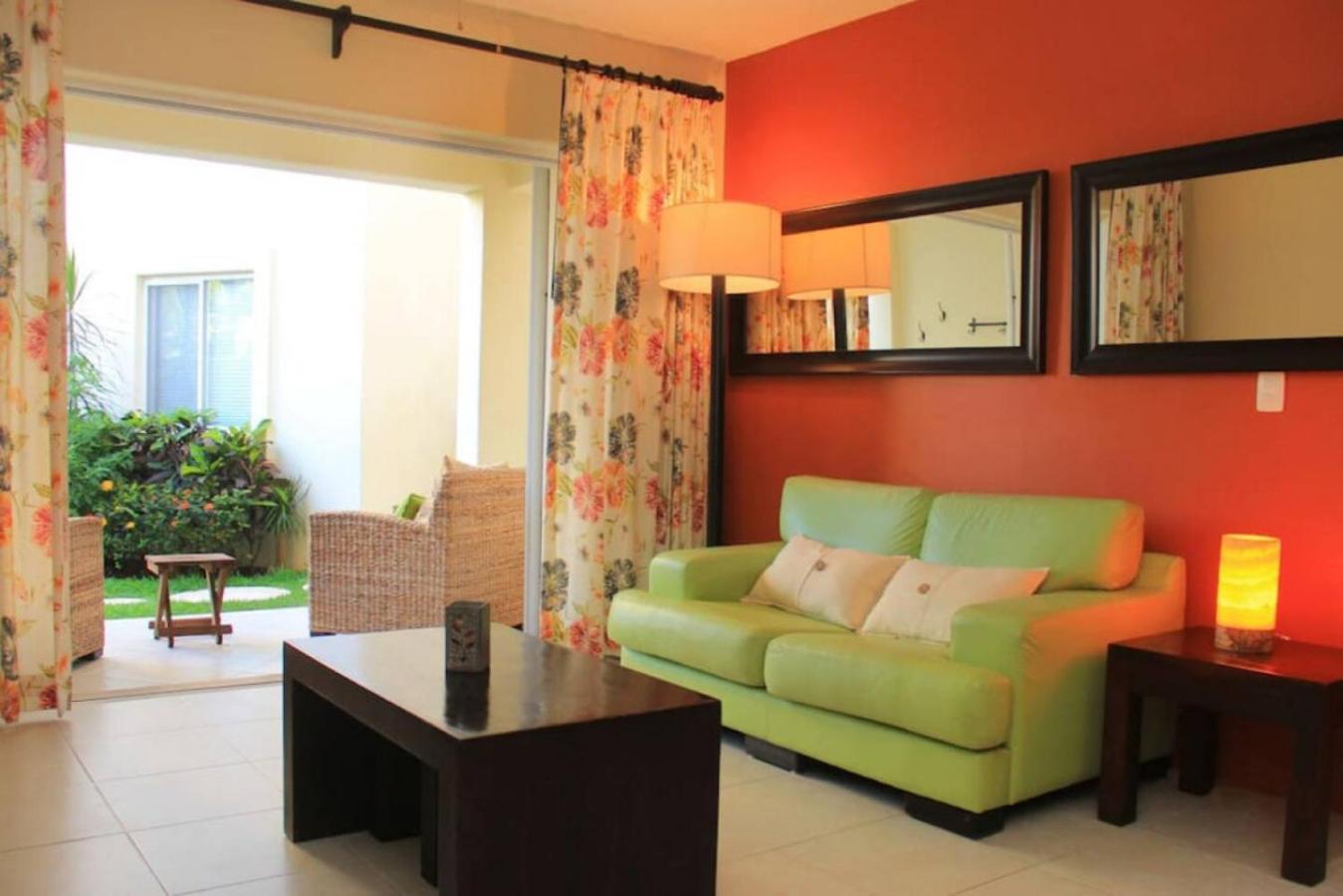 Playa Paradise Getaway. Cozy 2br In The Heart Of Playa *